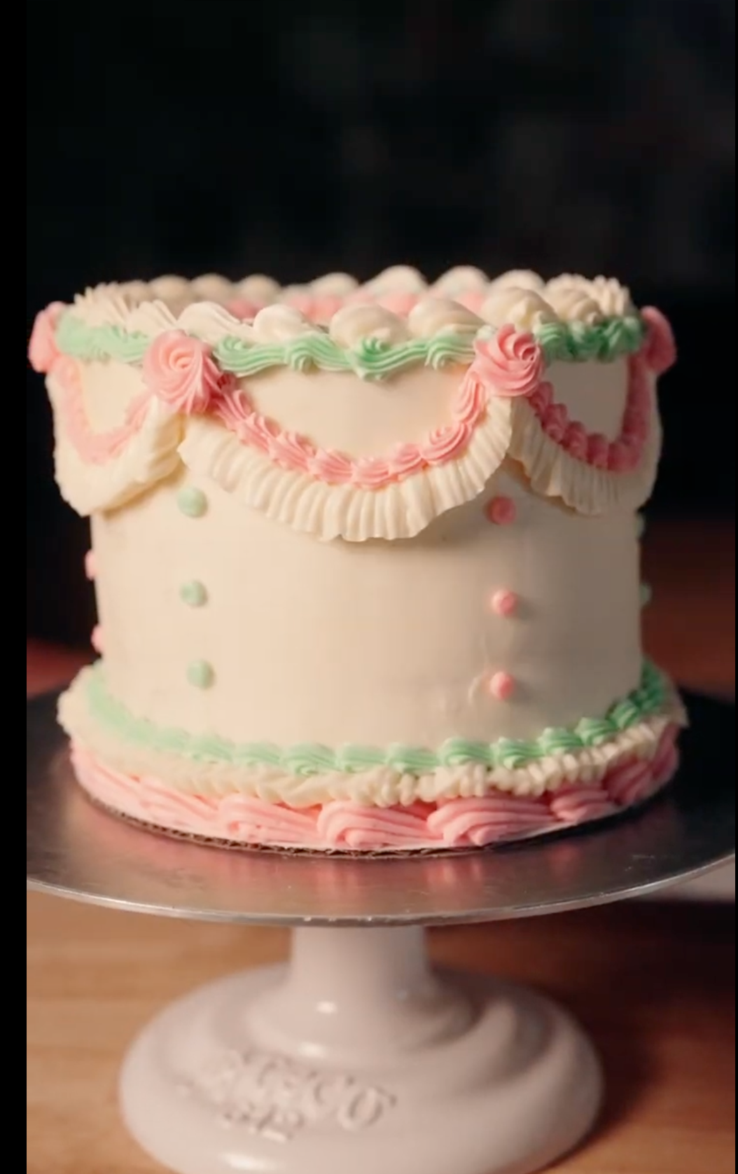 Cake Decorating Class with Mr. Bake