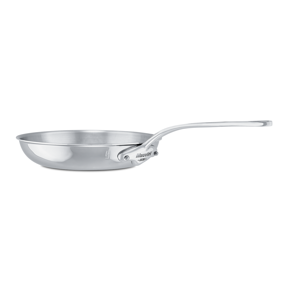 Mauviel M'Cook five-ply fry pan detail